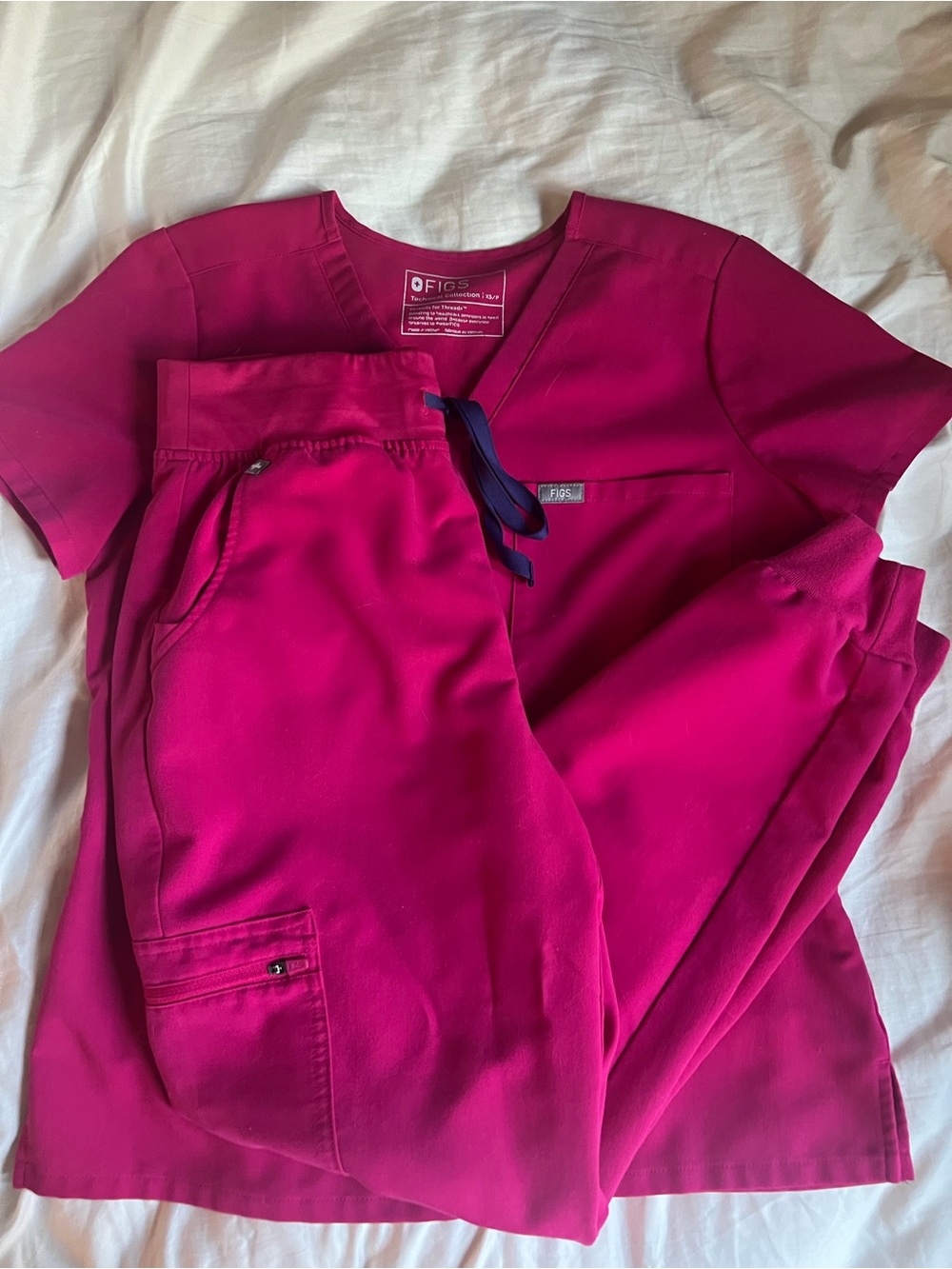Figs Women’s V-Neck Top in Raspberry